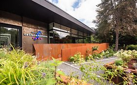 Hostellerie La Claire Fontaine, Logis Hotels & Spa